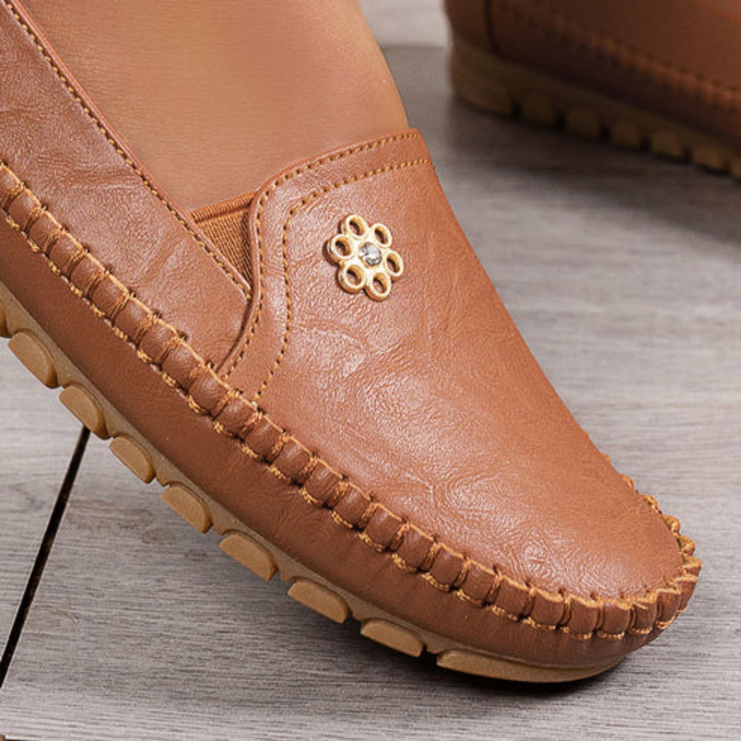 🔥Best Seller-Last Day Sale 60% OFF🔥 Orthopedic leather shoes, Lightweight, Anti-Slip, Breathable for Women